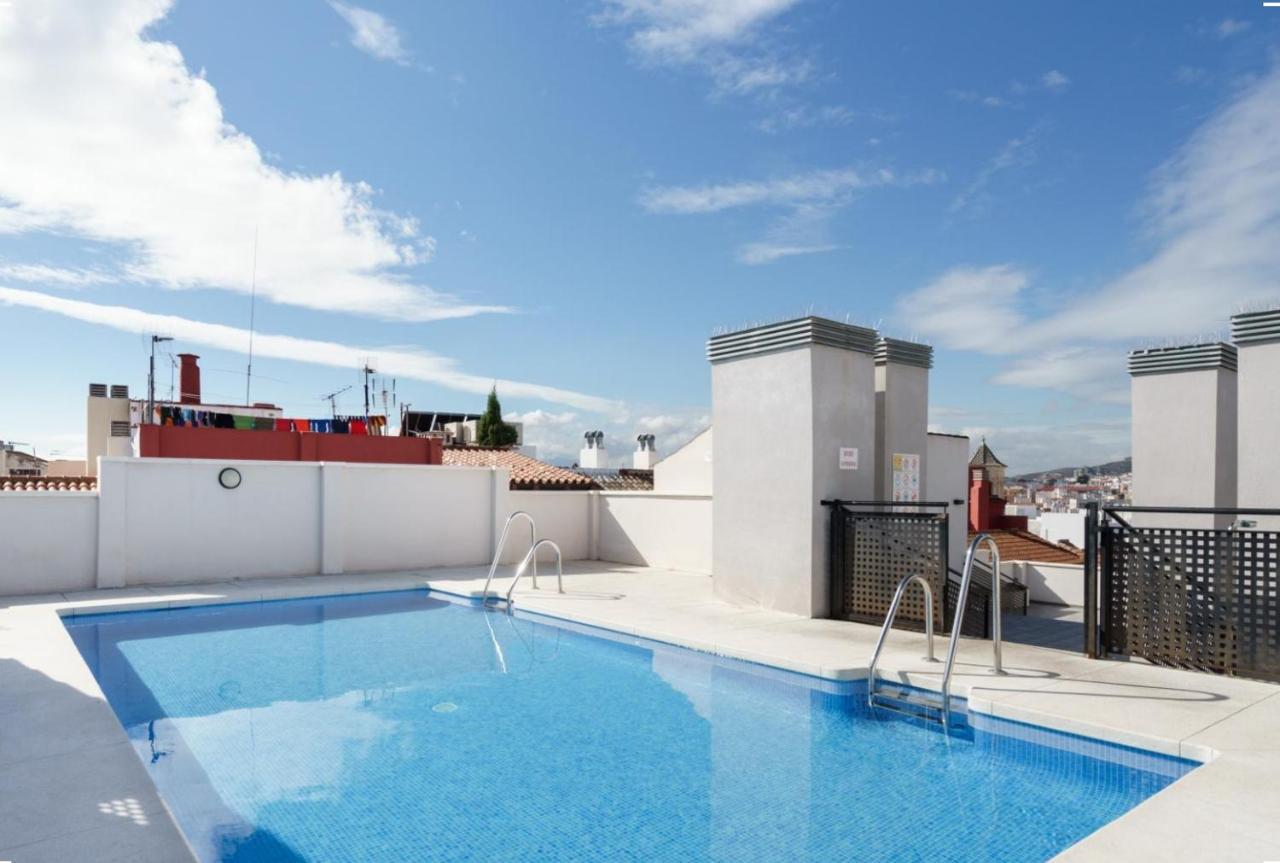 Family Apartment Patio&Swimming Pool In Center Málaga Eksteriør billede