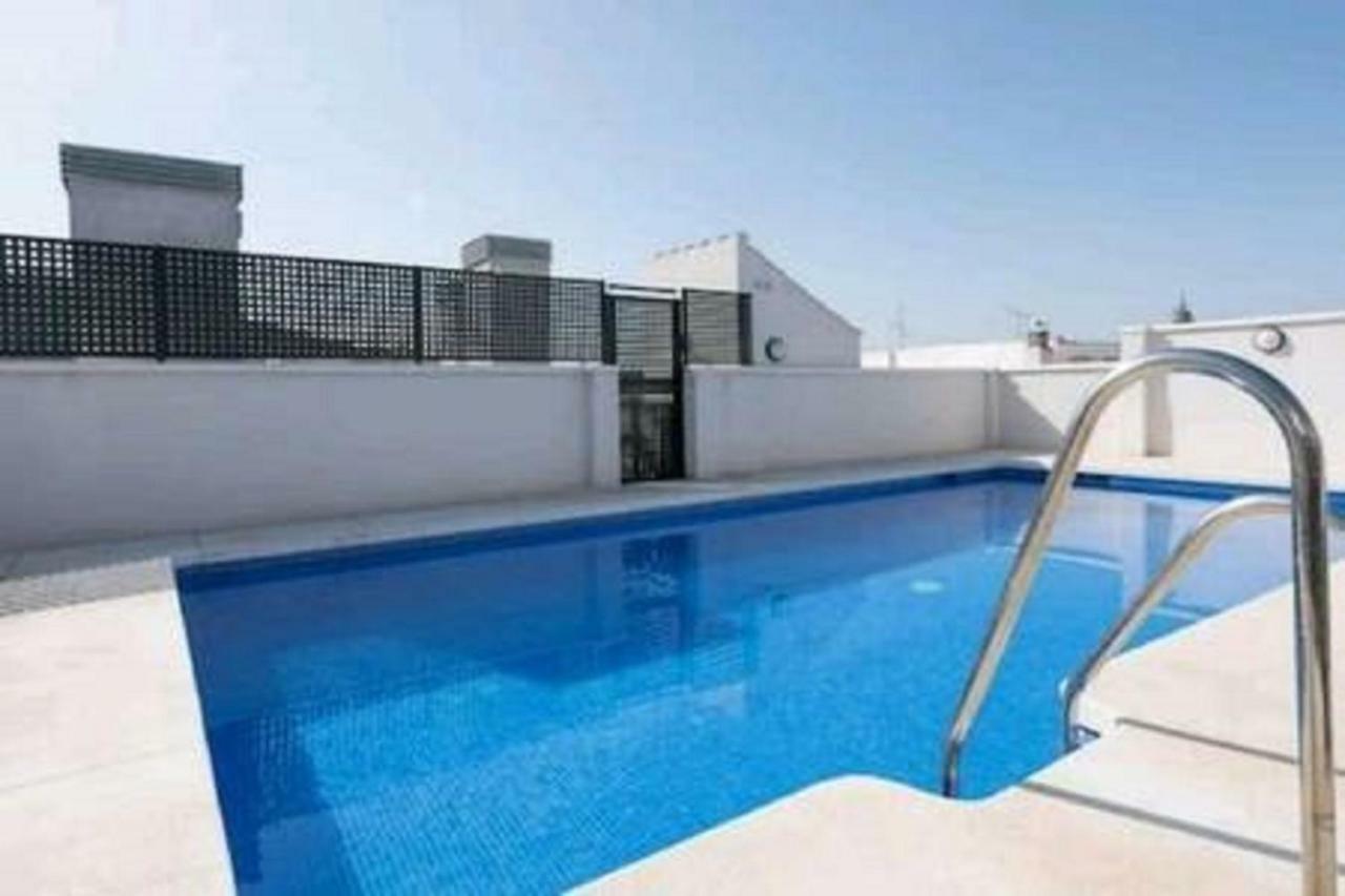 Family Apartment Patio&Swimming Pool In Center Málaga Eksteriør billede