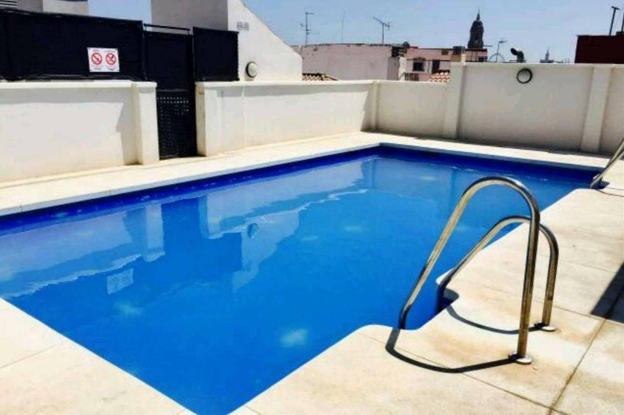 Family Apartment Patio&Swimming Pool In Center Málaga Eksteriør billede